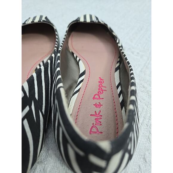 Pink&Pepper Womens 7 Zebra Striped Flats READ - Picture 6 of 11